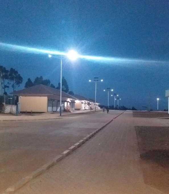临河区非洲科特迪瓦太阳能路灯工程